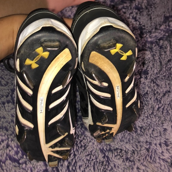 Under armor, Spine. Metal cleats - Picture 3 of 3
